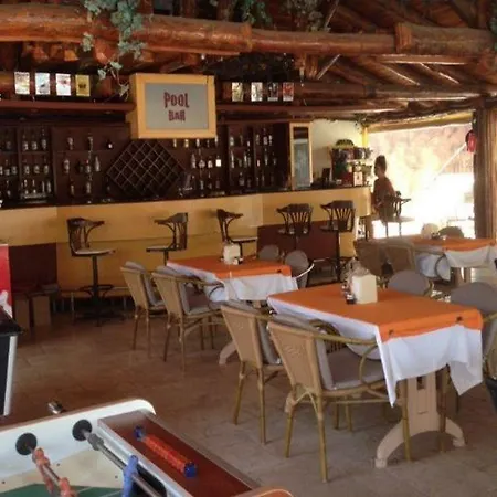 Club Tokmak Otel İçmeler