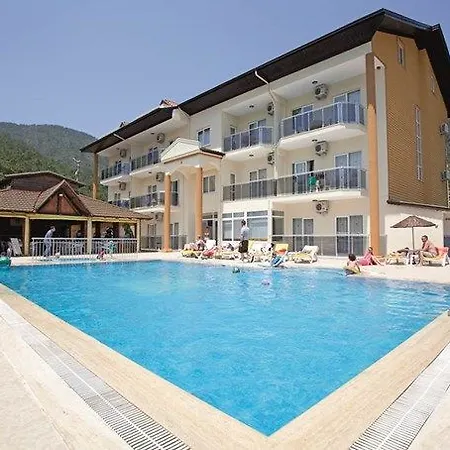 Otel Club Tokmak 3*