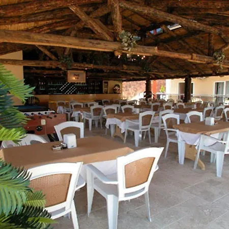 Ξενοδοχείο Club Tokmak