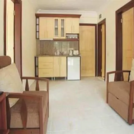 Ξενοδοχείο Club Tokmak 3*